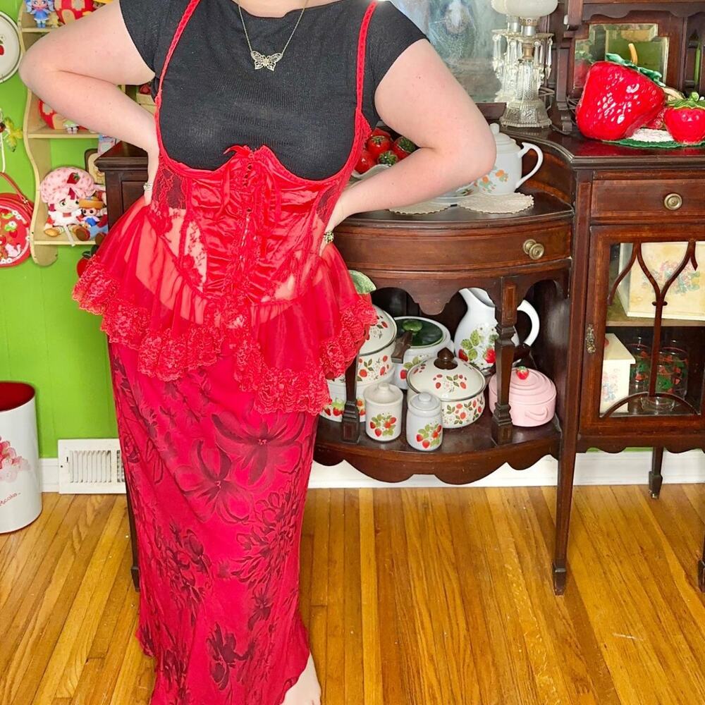 Vintage y2k plus size Donna Ricco whimsigoth romantic floral print maxi skirt!